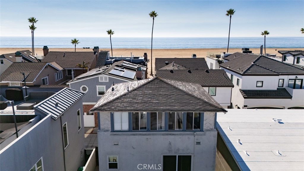 https://media.crmls.org/medias/ebc27c79-8507-4fcf-8cac-339c8c56ceb8.jpg?preset=X-Large