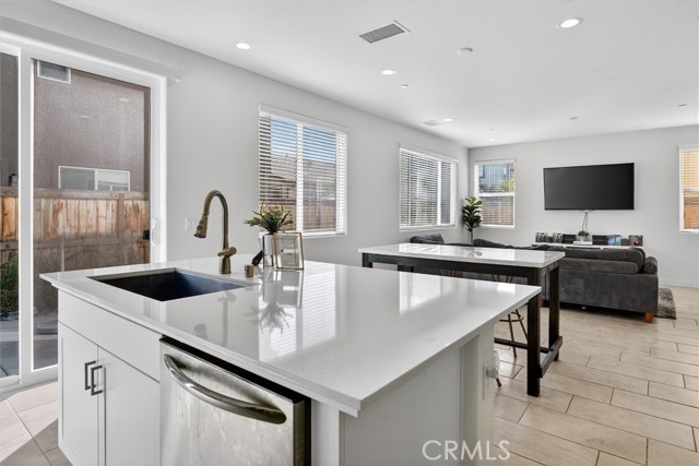 Detail Gallery Image 16 of 32 For 824 Katelyn Ave, Madera,  CA 93636 - 3 Beds | 2/1 Baths