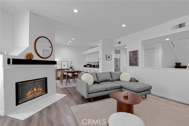 Front Image Thumbnail for CRSB26109017