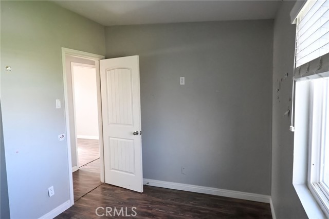 Detail Gallery Image 7 of 17 For 16300 Live Oak, Hesperia,  CA 92345 - 4 Beds | 2 Baths