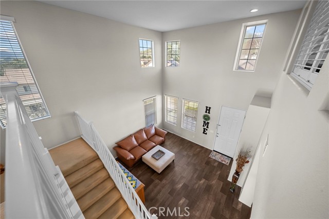 Detail Gallery Image 20 of 45 For 28246 Deer Ct, Canyon Country,  CA 91351 - 4 Beds | 2/1 Baths