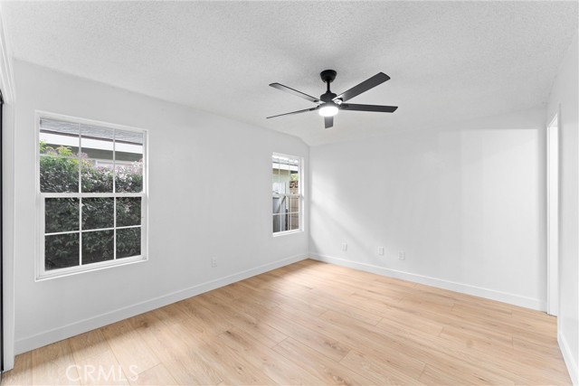 Image 6 of 26 For 8065 Ring Street