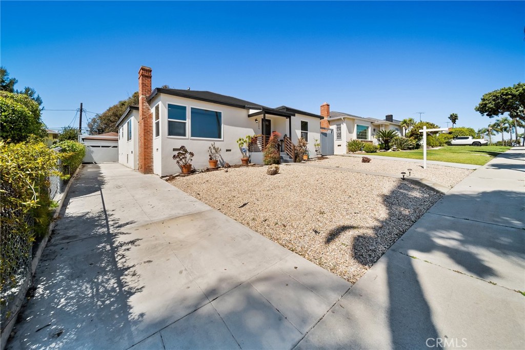 3549 S Cochran Avenue