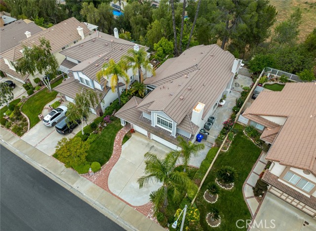 21714 Agajanian Lane, Saugus CA: https://media.crmls.org/medias/ebc4244d-9f1d-42bf-88bd-b31058a1d0c4.jpg