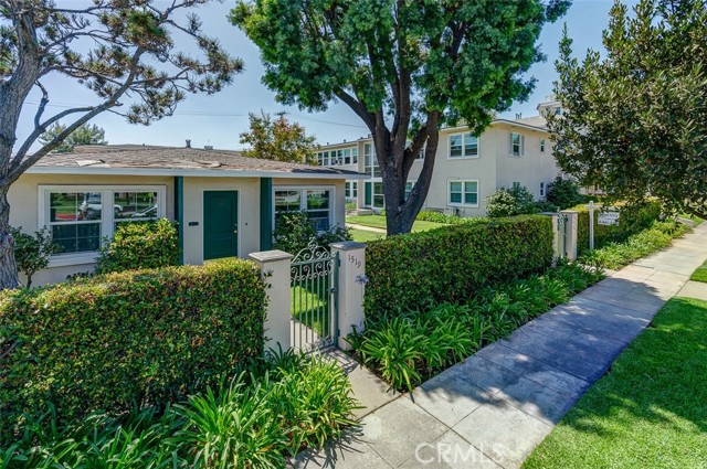 1513 1517 HUNTINGTON Drive, South Pasadena CA: https://media.crmls.org/medias/ebc4d5fc-502d-4e78-bee0-8acb504f155f.jpg