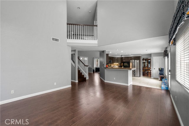 Detail Gallery Image 14 of 40 For 26426 Cardinal Dr, Canyon Country,  CA 91387 - 5 Beds | 4 Baths