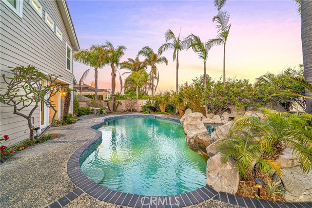 6692 Alamitos Circle, Huntington Beach CA: https://media.crmls.org/medias/ebc59bc2-4371-4790-b217-dcc0b396a622.jpg