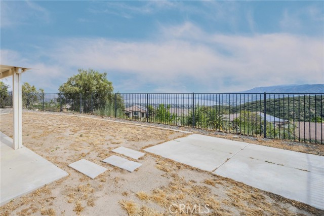 Detail Gallery Image 3 of 55 For 29448 Rock Point, Lake Elsinore,  CA 92530 - 4 Beds | 3 Baths