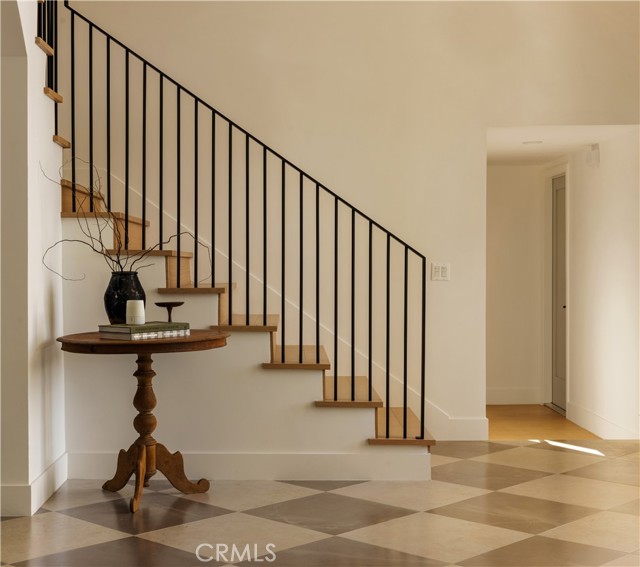 4 Bed Home for Sale in Costa Mesa, California