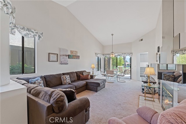 41915 Preston Trail, Palm Desert CA: https://media.crmls.org/medias/ebc8a516-87fe-41eb-954d-0a9c0a4c43b3.jpg