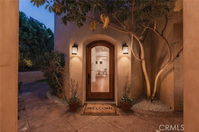 Detail Gallery Image 9 of 74 For 113 S Herrin, Manhattan Beach,  CA 90266 - 5 Beds | 4/1 Baths