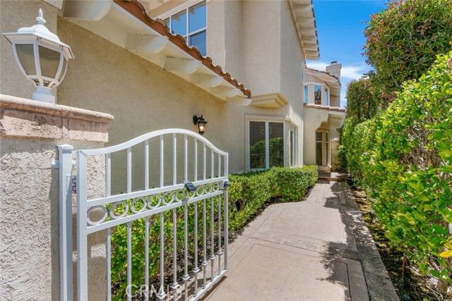 Detail Gallery Image 4 of 62 For 30 Wakonda, Rancho Santa Margarita,  CA 92679 - 5 Beds | 4 Baths