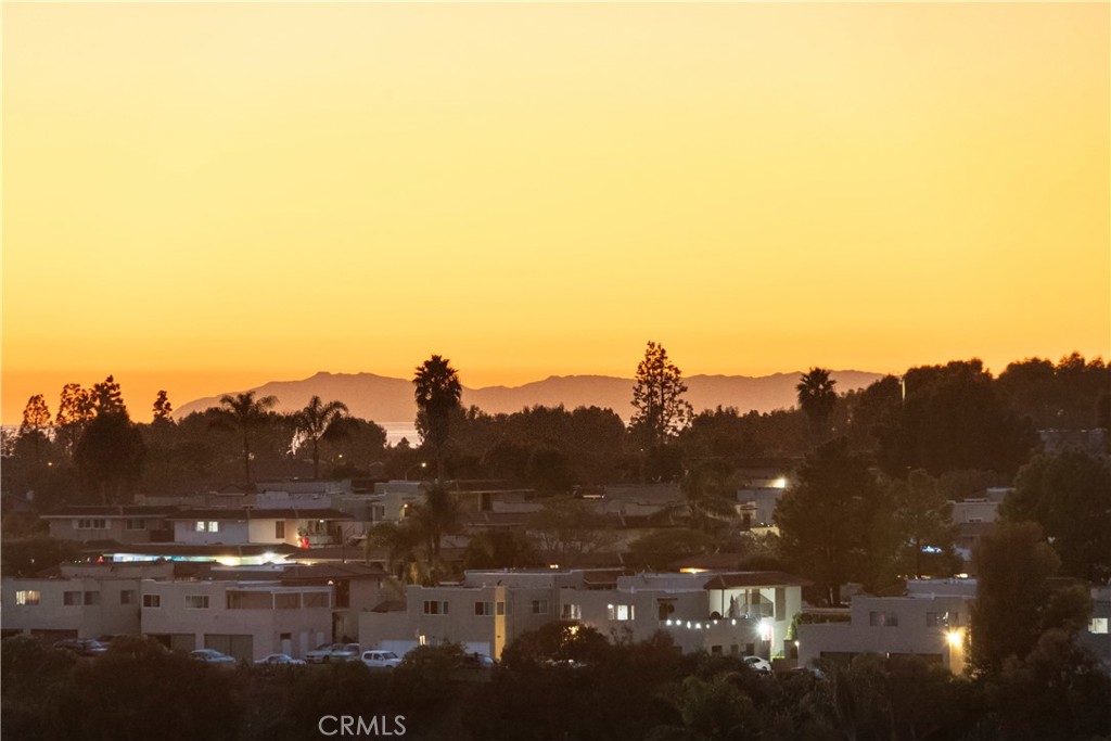 MLS #OC25271679 image #25