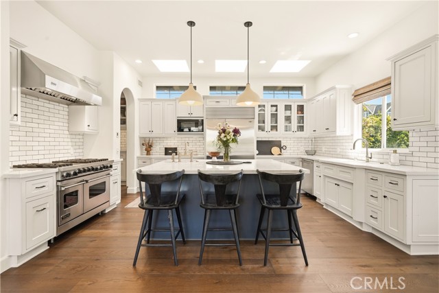 1756 10th, Manhattan Beach, California 90266, 5 Bedrooms Bedrooms, ,5 BathroomsBathrooms,Residential,For Sale,10th,SB26083535