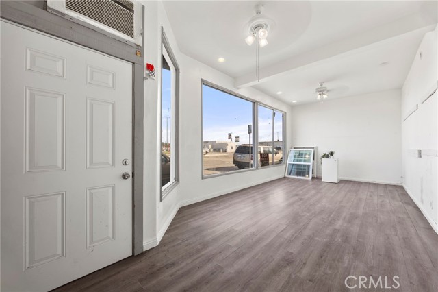 Detail Gallery Image 4 of 17 For 4014 W Commonwealth, Fullerton,  CA 92833 - – Beds | – Baths