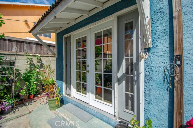 582 E 67th, Inglewood CA: https://media.crmls.org/medias/ebcbd100-f3a0-473e-9f7f-2dc86b1ad4c2.jpg