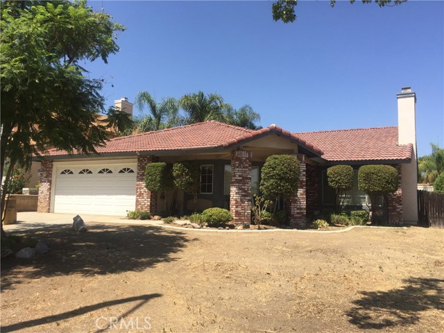 8535 Rosemary Dr, Riverside, CA 92508