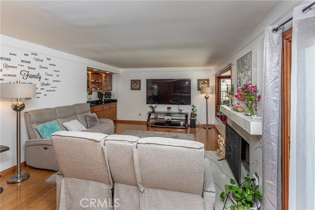Detail Gallery Image 13 of 45 For 14048 Wagon Mound Rd, –,  CA 91342 - 5 Beds | 3 Baths