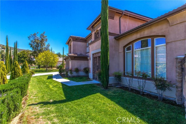 Detail Gallery Image 8 of 74 For 2136 Horse Trail Dr, Redlands,  CA 92373 - 4 Beds | 3/1 Baths