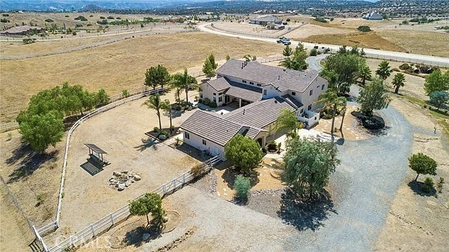 Detail Gallery Image 19 of 20 For 41700 Jojoba Hills Cir, Aguanga,  CA 92536 - 4 Beds | 4/1 Baths