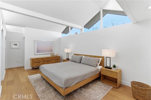 Detail Gallery Image 18 of 36 For 258 Walnut, Newport Beach,  CA 92663 - 3 Beds | 2 Baths