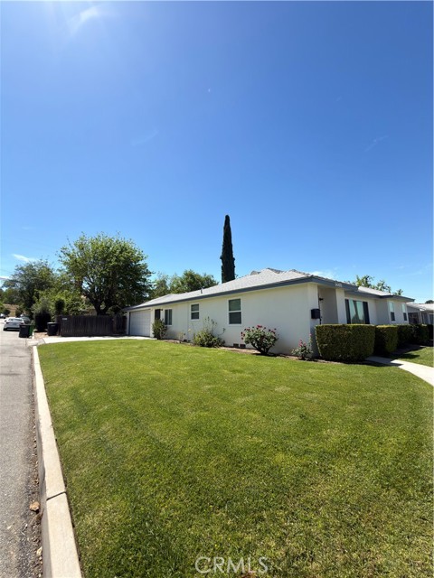 Detail Gallery Image 2 of 3 For 24471 University Ave, Loma Linda,  CA 92354 - 3 Beds | 2 Baths