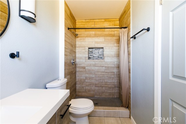 Detail Gallery Image 12 of 20 For 17715 Lakespring Ave, Palmdale,  CA 93591 - 4 Beds | 2 Baths