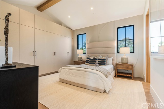Detail Gallery Image 20 of 37 For 16711 Moorpark St, Encino,  CA 91436 - 6 Beds | 6/1 Baths