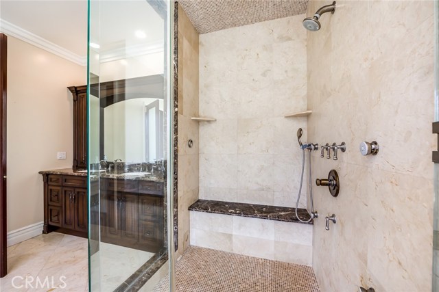 Detail Gallery Image 40 of 52 For 12530 Collins St, Valley Glen,  CA 91607 - 6 Beds | 5/1 Baths