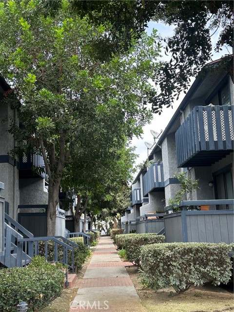 Detail Gallery Image 2 of 22 For 10451 Mulhall St #25,  El Monte,  CA 91731 - 3 Beds | 2/1 Baths