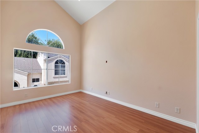 Detail Gallery Image 20 of 38 For 19017 Gault St #103,  Reseda,  CA 91335 - 3 Beds | 3 Baths