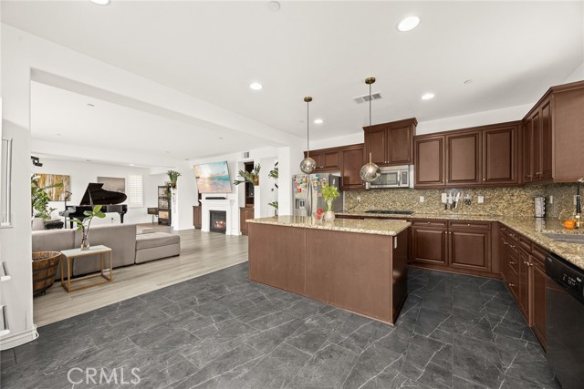 13229 Lima Drive, Rancho Cucamonga CA: https://media.crmls.org/medias/ebd1edfe-89fa-4563-881b-ce3ce9e7b0ad.jpg