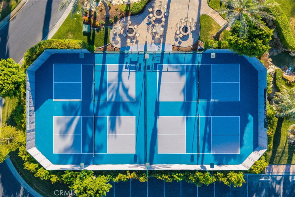 https://media.crmls.org/medias/ebd22db6-3046-4654-b149-6c064e6925df.jpg?preset=X-Large