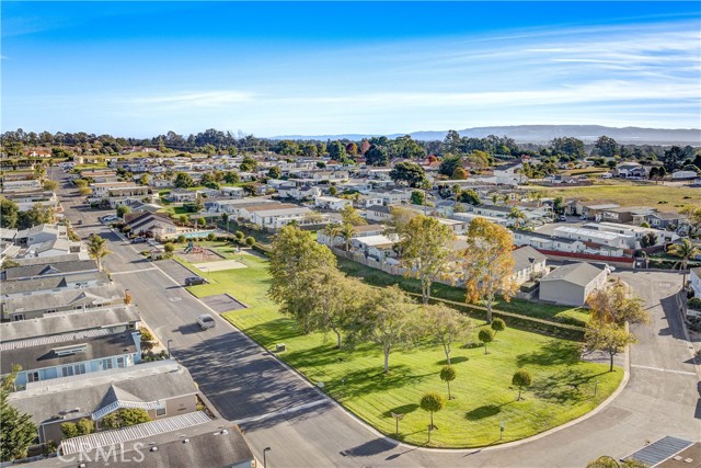 765 Mesa View Drive, Arroyo Grande CA: https://media.crmls.org/medias/ebd273de-f1b1-4745-8ee1-9bb82672a49d.jpg