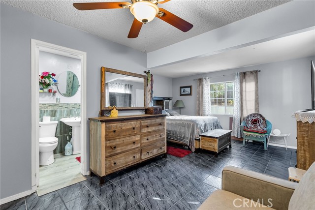 Detail Gallery Image 20 of 22 For 604 E Ash St, Brea,  CA 92821 - 4 Beds | 2 Baths