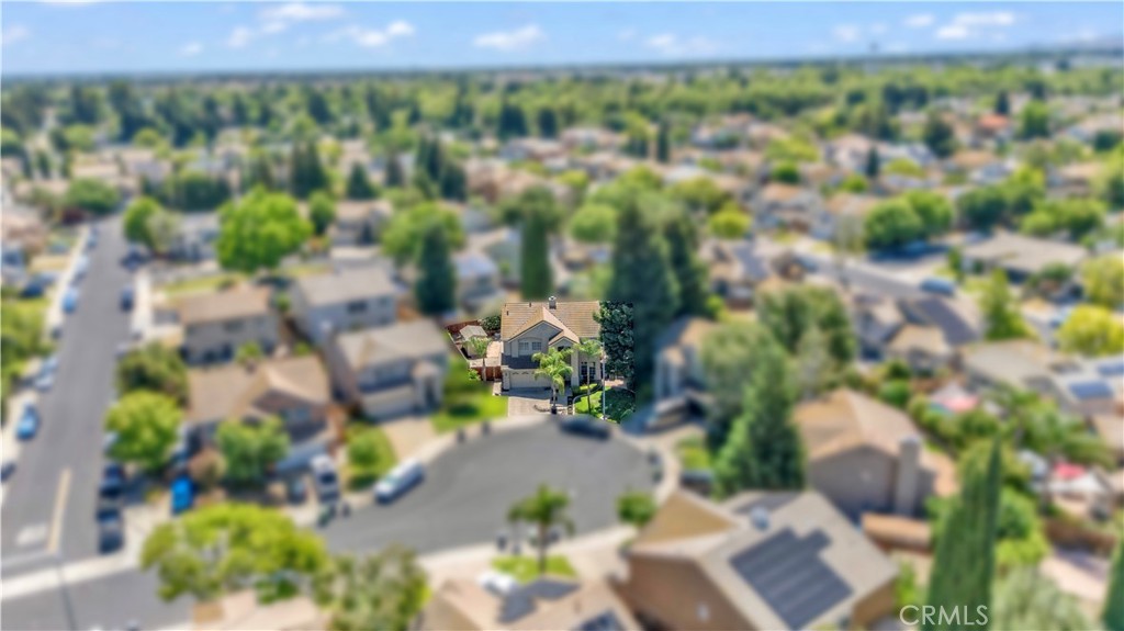 https://media.crmls.org/medias/ebd29289-6937-49a1-b049-31ec71c1f5e3.jpg?preset=X-Large