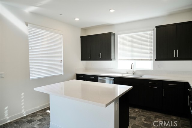 Detail Gallery Image 12 of 39 For 30770 White Pines Dr, Menifee,  CA 92584 - 3 Beds | 2/1 Baths