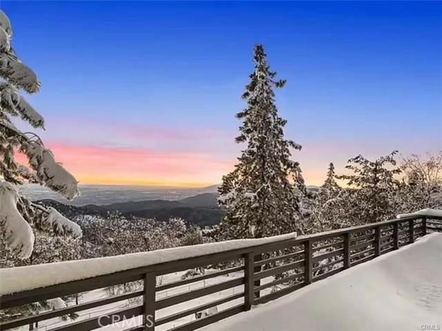 Detail Gallery Image 9 of 59 For 2012 Poplar, Running Springs,  CA 92382 - 3 Beds | 2 Baths