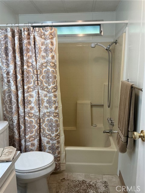 5830 Robin Hill Dr, Lakeport CA: https://media.crmls.org/medias/ebd40c1a-df33-44d2-aae9-201b5000dfd8.jpg