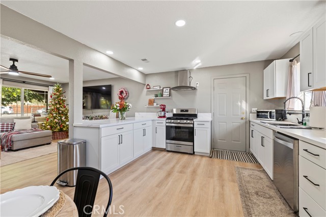 Detail Gallery Image 9 of 45 For 8755 Devon, Hesperia,  CA 92345 - 2 Beds | 2 Baths