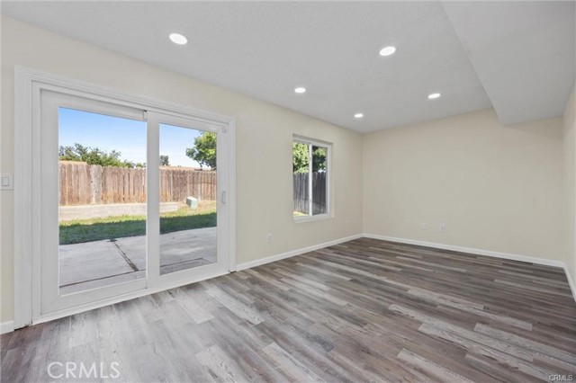 5804 Cedar Glen Lane, Bakersfield CA: https://media.crmls.org/medias/ebd5b014-e0dd-4c53-9e24-bb617381b326.jpg
