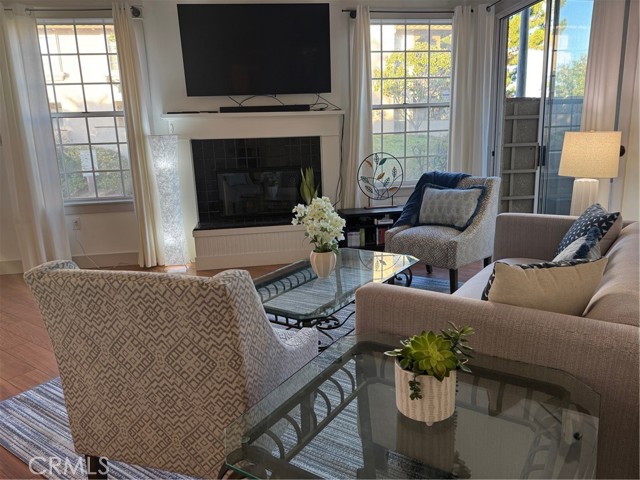 Detail Gallery Image 2 of 8 For 13440 Savanna, Tustin,  CA 92782 - 3 Beds | 2 Baths