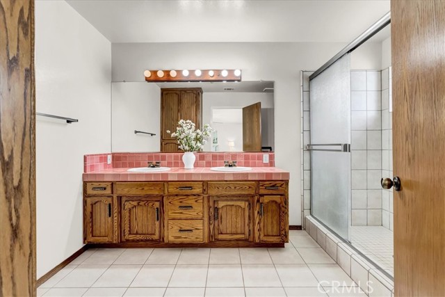 1328 S Cotta Street, Visalia CA: https://media.crmls.org/medias/ebd77912-b9d4-4769-a4bf-ab2fd7b9bab6.jpg