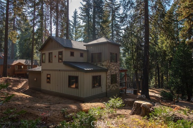 Detail Gallery Image 2 of 22 For 7181 Yosemite Park Way, Yosemite,  CA 95389 - 3 Beds | 2 Baths