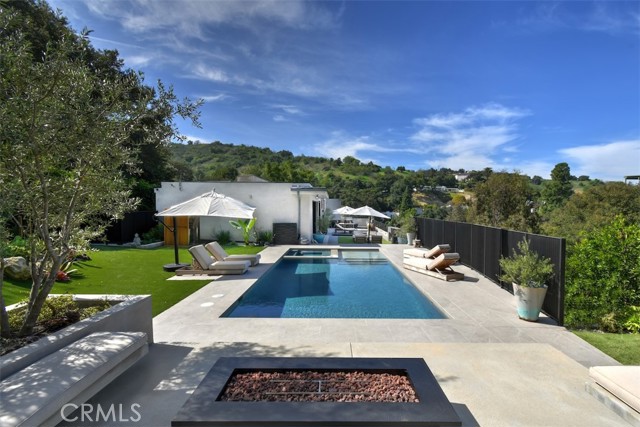 Detail Gallery Image 36 of 36 For 14753 Round Valley, Sherman Oaks,  CA 91403 - 4 Beds | 5 Baths