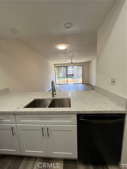 435 S La Fayette Park Place # 119, Los Angeles, California 90057, 2 Bedrooms Bedrooms, ,2 BathroomsBathrooms,Residential Lease,For Rent,435 S La Fayette Park Place # 119,CRWS23036914