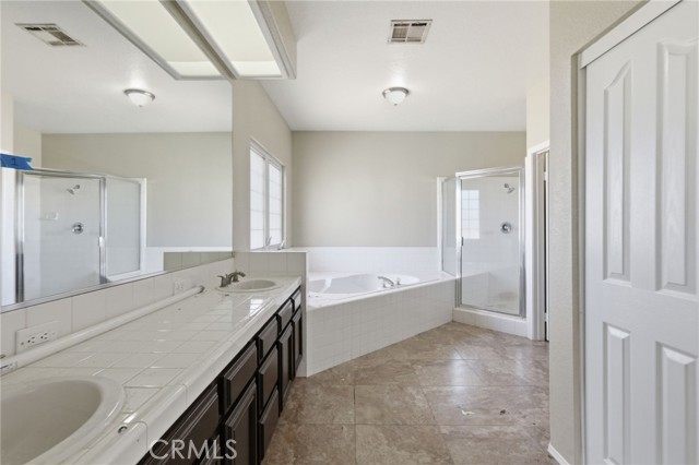 Detail Gallery Image 44 of 52 For 7325 Round Hill Dr, Lancaster,  CA 93536 - 5 Beds | 3 Baths