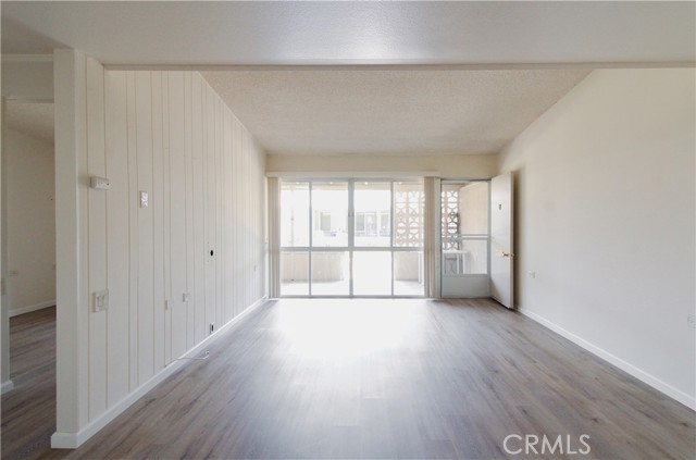 Detail Gallery Image 11 of 21 For 13061 Oak Hills Dr 221b,  Seal Beach,  CA 90740 - 1 Beds | 1 Baths