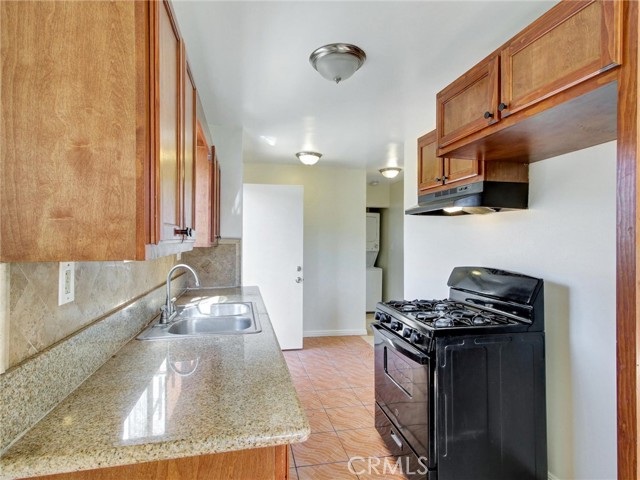 Detail Gallery Image 17 of 34 For 1667 E 111th, Los Angeles,  CA 90059 - 2 Beds | 2 Baths