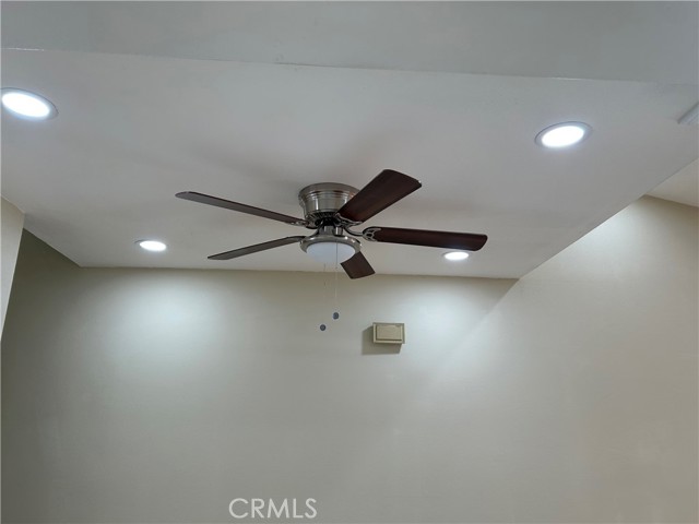 Detail Gallery Image 4 of 5 For 2350 Osbun, San Bernardino,  CA 92404 - 2 Beds | 1 Baths